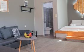 Spitakia-Cozy & Comfy Apartments 10Minutes From The Airport